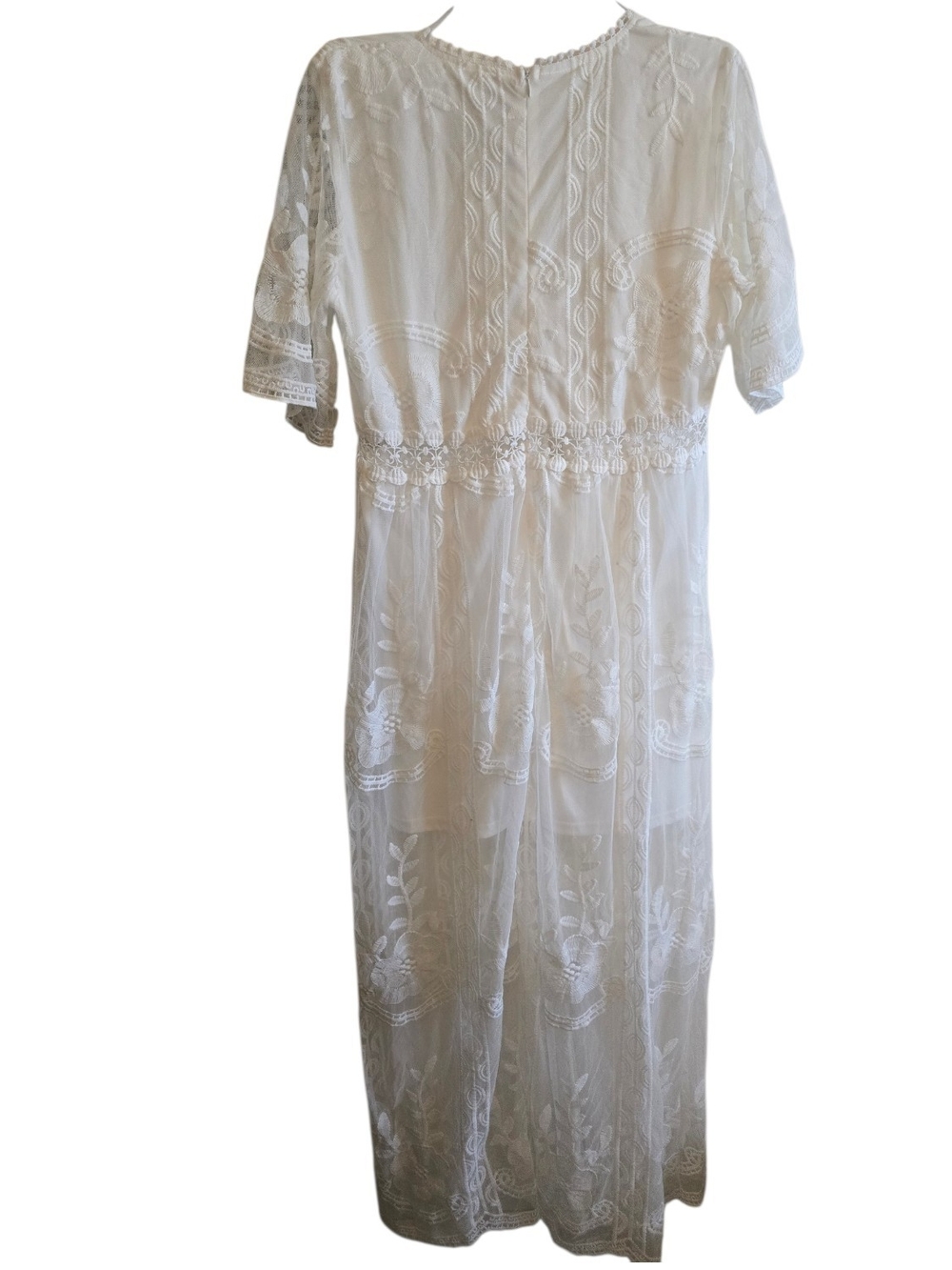 Boho Lace Maxi Dress in White - Picture 2 of 3